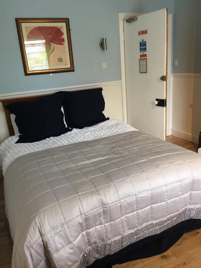 Copper Beech House Bed & Breakfast Malvern Bagian luar foto