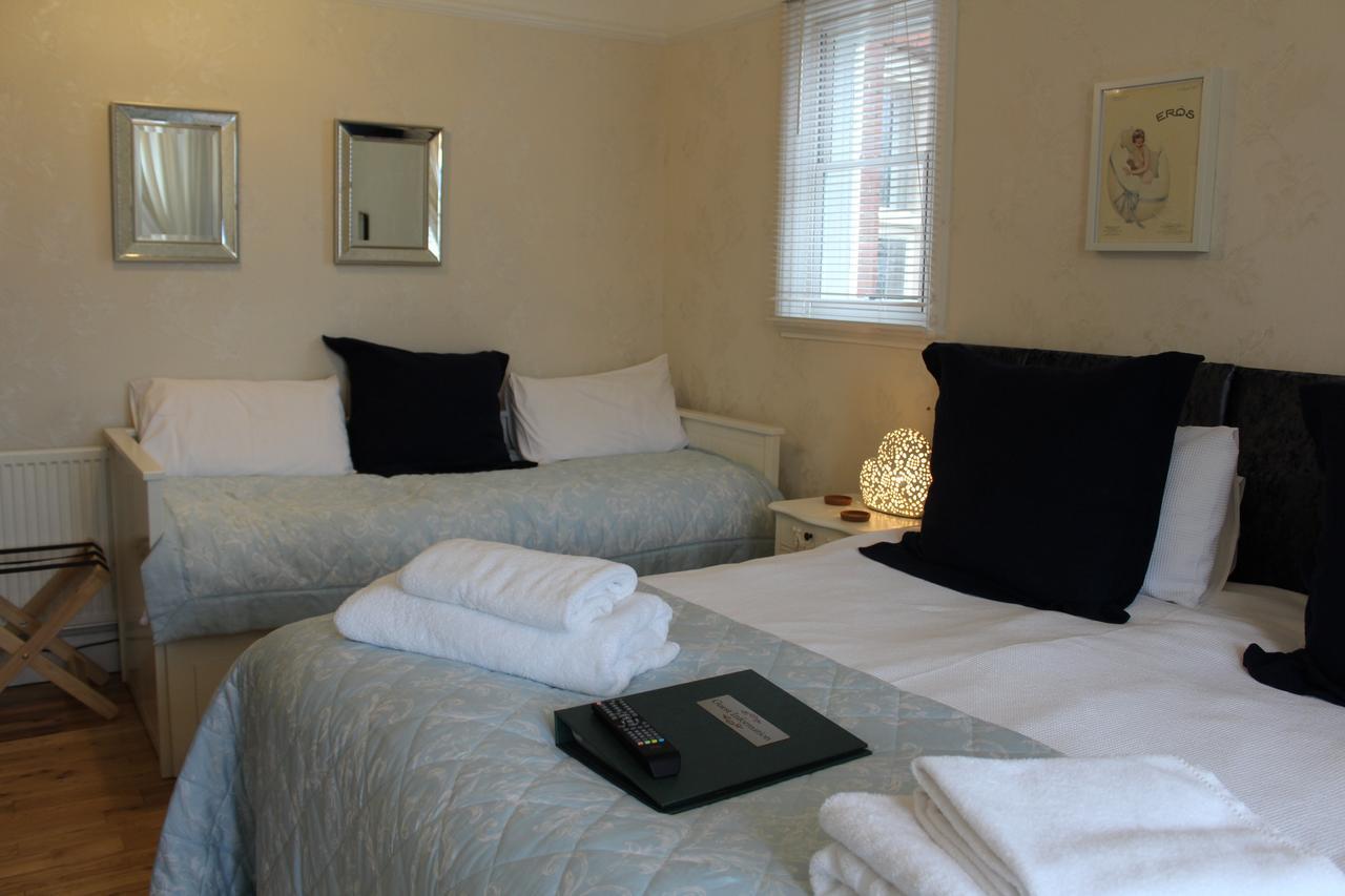 Copper Beech House Bed & Breakfast Malvern Bagian luar foto